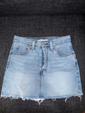 Levi’s Icon Skirt